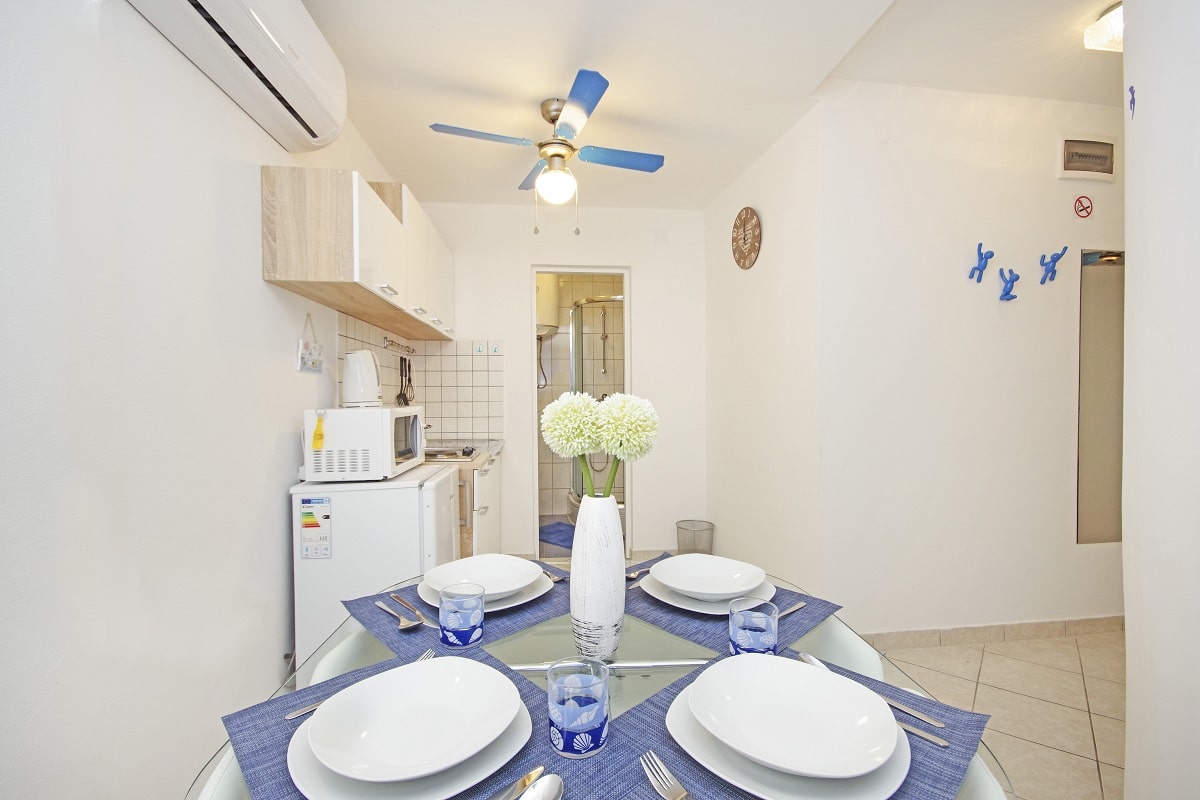 Apartment Žal 1 (2+2), Betina - Murter, Croatia