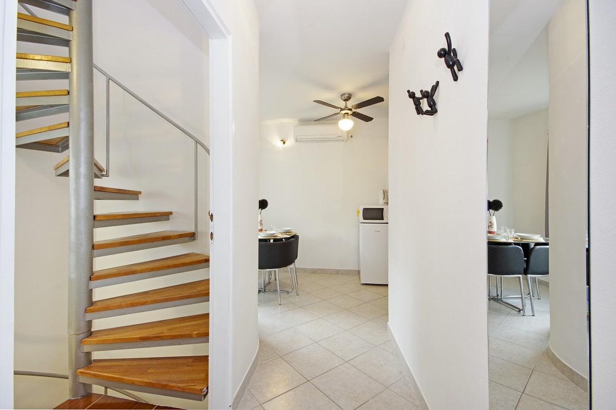 Apartment Žal 2 (2+2), Betina - Murter, Croatia